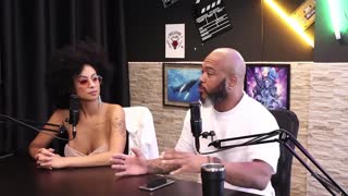 תחרה - סרטוני פורנו עם מרקמי בד ועיצובי בגדים