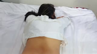 Mørk Halloween-skygge jager hende til fanget forbandet analpuling der er hård men tilfredsstillende