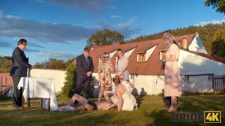 เจ้าสาวนมโตโดนเจ้าบ่าวชุดหมาป่าหมาเย็ดกลางแจ้ง