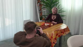 परफेक्ट चूचियां वाली ब्लॉन्ड ब्रीजी ब्रि का बैकस्टेज जंगली चोदना