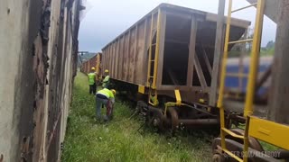 İşçiler öğle yemeğinde pasif meslektaşını sikiyor kremalı süt yediriyor Bölüm 1