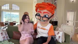 Lilibet Saunders worships a big dick on porndudecasting