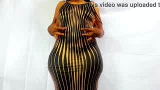 curvy black mistress jiggles her natural big booty