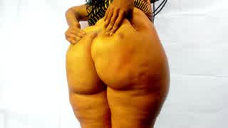 curvy black mistress jiggles her natural big booty