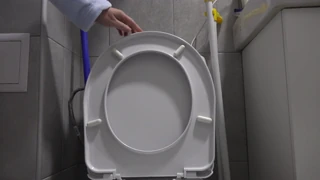 i'm a mature bbw spreading my wet hairy pussy to piss in the toilet closeup