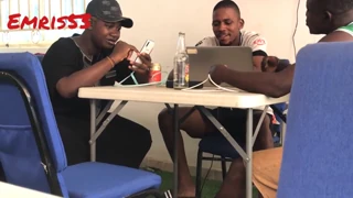 Kulissien takana Nigerian huippuesiintyjien kanssa
