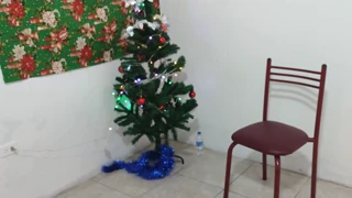 قول سکس کریسمس با مادر داغ که درس‌های شدید اول را آموزش می‌دهد محقق شد