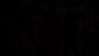 Hej, vill du se unga 18+ amatör på ett vilt party?