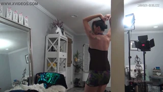 MILF'S WET PUSSY LICKS INTENSE IN LINGERIE AMATEUR CLIP!