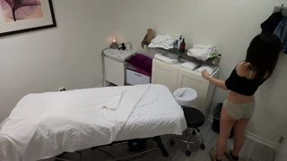 Oh man, this gorgeous Japanese waitress said no no no boyfriend but smiled big after pussy fuck massage