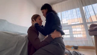 Ik verlang naar mijn verboden crush, lok haar naar huis voor een wild feest!