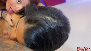 Intens Dobbel Blowjob med Deep Throat i Bia Hots Ville Threesome
