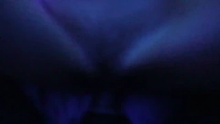 Jaz, seksi suha rjavolaska, uživam in požrem velik črn kurac