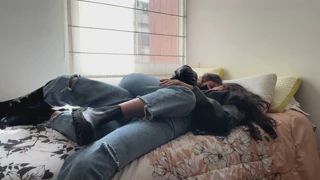 Leather Jacket Friends Lick Pussy, Scissor and Fist in Homemade Lesbian Play