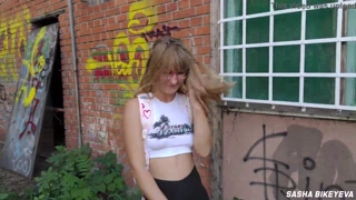 whoa, sasha bikeyeva's outdoor doggystyle blowjob ends with hot cum swallow! 🌳💦🇷🇺