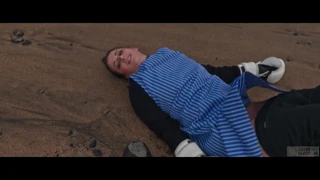 Усещах всяка плесница и плюнка, докато Силвия Сопрано се подчиняваше на груба доминация на норвежкия плаж