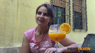 Lernt Lina die Geschiedene kennen sucht junge Kerle für spontane Ficks
