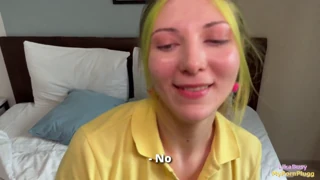 Suggestive rough pizza delivery fuck pays off her tip shortfall with huge ass riding