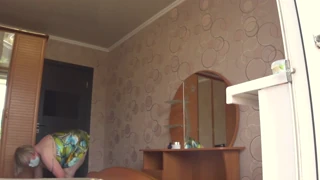 Neighbor Peeks at Chubby Milf's Curvy Body Display