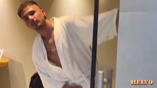 Exotische Teen im Motel geleckt dann wildes DP wie totale Schlampe