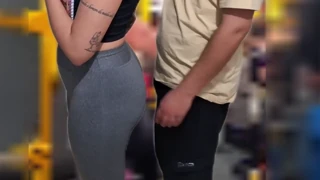 สาวนักเรียนร่านโชว์เลกกิ้งรถเมล์โดนลุงแตกคัฟสาธารณะ