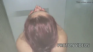 Інтимний душ за лаштунками з Мері Редквін та командою