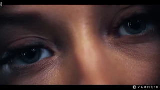 "Oh Nein, Lesbische Vampirjägerinnen gefangen von geiler Succubus für Lezdom-Mind-Control-Sklaven-Submission!"