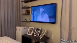 I had the biggest fuck with the hot neighbor I invited to watch a movie, I punched my dick in her pussy and came in her mouth