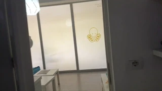 Hon vaknar till sperma i hennes röv! Mina vilda internatäventyr