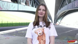 Peminta Jerman Angkat Skylar Sweet Anal Casting Pertama Berlin
