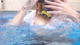 What is Ashlee Rose gettin' up to at scuba school?