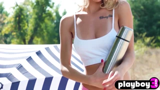 Softcore - provocazioni delicate in video erotici con tocchi leggeri e mosse sottili