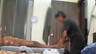Hidden cam records a happy ending massage and it's captured on video