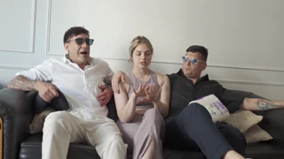 GIRLFRIEND BLOWJOB: SUCKS MONSTER COCK BEFORE HIM