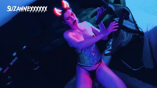 Suzanne's blonde big ass massage hides naughty secrets