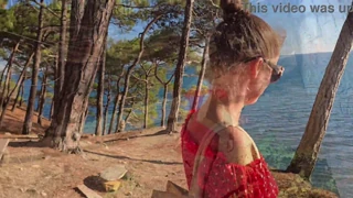 What's the married beauty's beach meeting like on EroZyx?