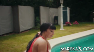mariskax valentina ricci and mariska fucking poolside