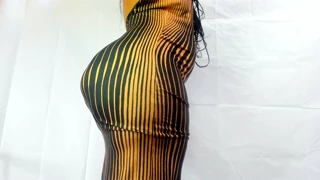 curvy black mistress jiggles her natural big booty