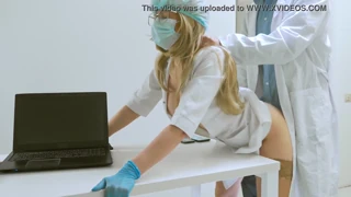 Nurse wants to fuck & gives herself to doctor in office