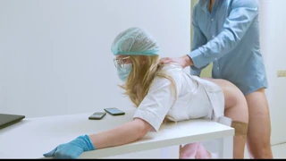 Nurse wants to fuck & gives herself to doctor in office