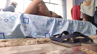 the amateur scene shows the causha interacting with the gang member and the thief participates directly
