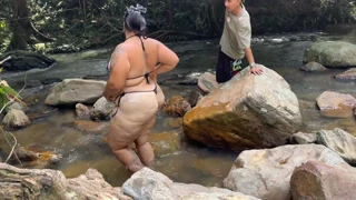 risky outdoor fuck by the river