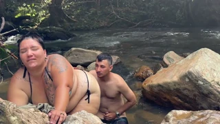 risky outdoor fuck by the river
