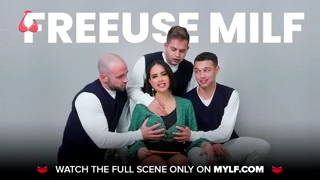 Velike sise milf liže pičku do orgazma prije tvrde vanjske jebe nakon masaže