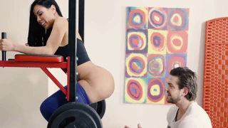 Soft babe or hard bitch? Canela Skin takes it rough in gym!