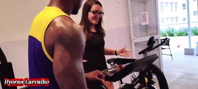 Hyoran Carvalho fucked Loirinha Do Desejo after class. She got a facial