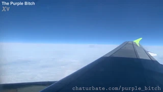 Amatör fingerar röv och fitta på flygplan i riskabel solo
