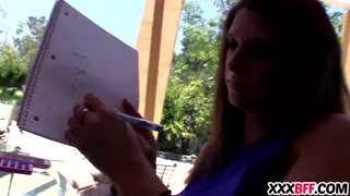 Непослушна учебна група се гмурка в хардкор чукане