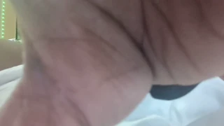 Mann, Naejae gnir fitta si mens hun ser lesbisk porno!