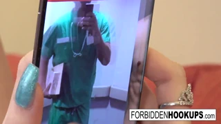 18+ csaj szopik és baszik szerencsés srácot arcba spriccelve